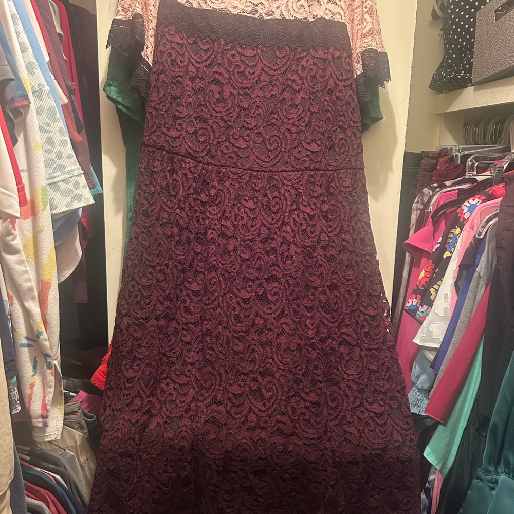Elegant Lace Burgundy Dress
